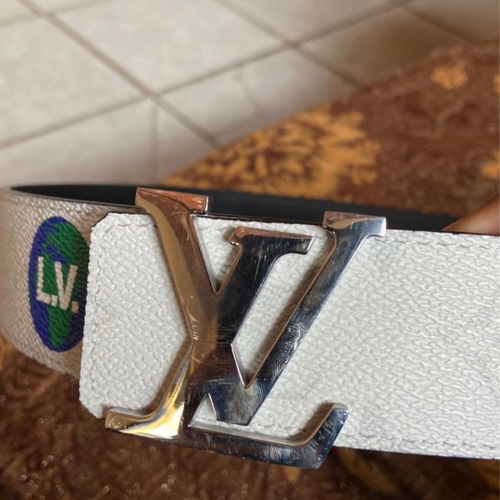 LOUIS VUITTON 40 mm initials belt